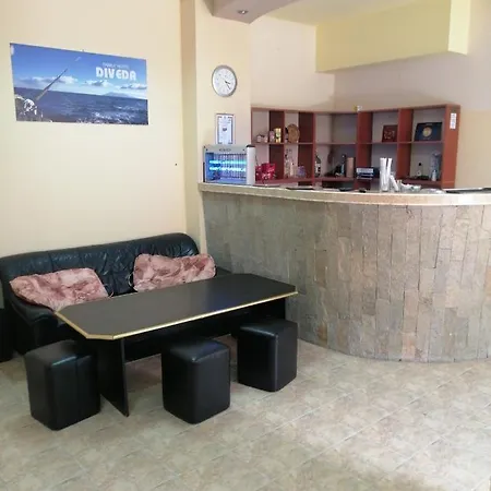 Femili Hotel Diveda Отель