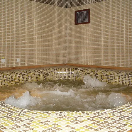 Femili Hotel Diveda Свети-Влас