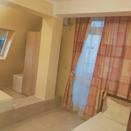 Отель Femili Hotel Diveda 2*