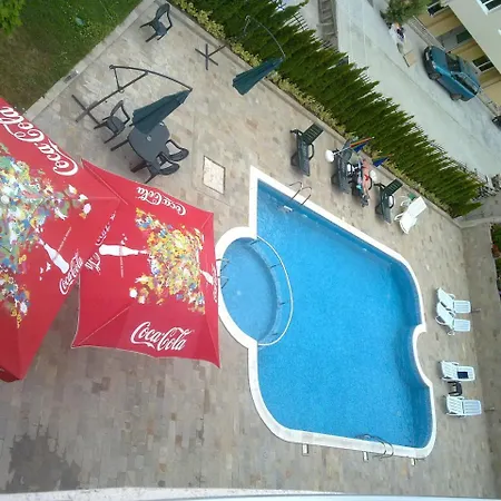 Femili Hotel Diveda Свети-Влас