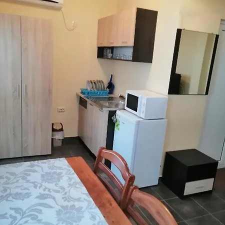 Femili Hotel Diveda Отель Свети-Влас