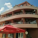 Femili Diveda Hotel Święty Włas