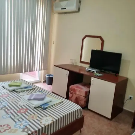 Hotell Femili Diveda