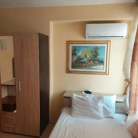 Hotell Femili Diveda