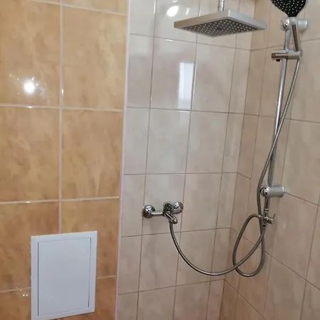 Femili Diveda Hotell 2*