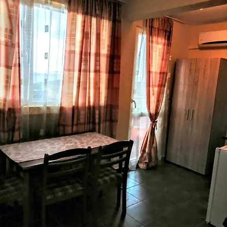 Hotell Femili Diveda 2*