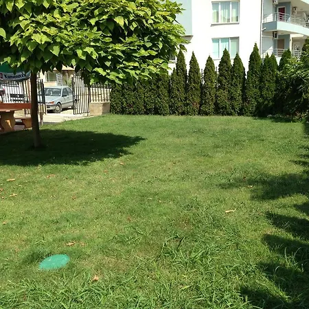 Hotell Femili Diveda 2*