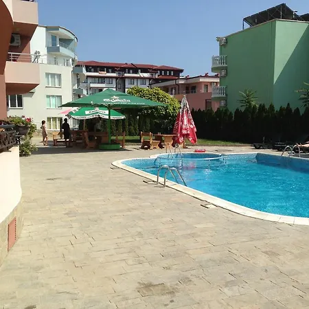 Hotell Femili Diveda
