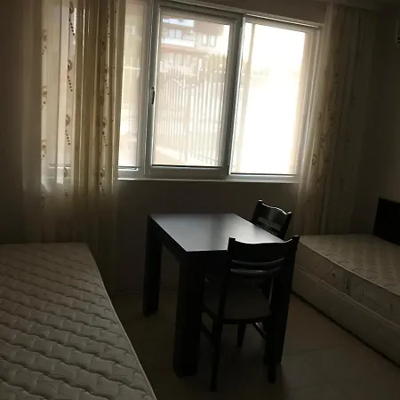 Femili Diveda Hotell 2*
